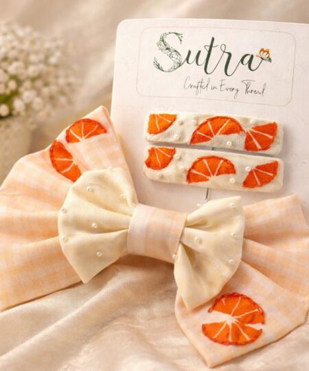 Fruit Bow with Pin