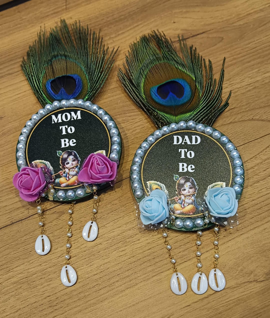 Mom To Be & Dad To Be Badges (Pin)